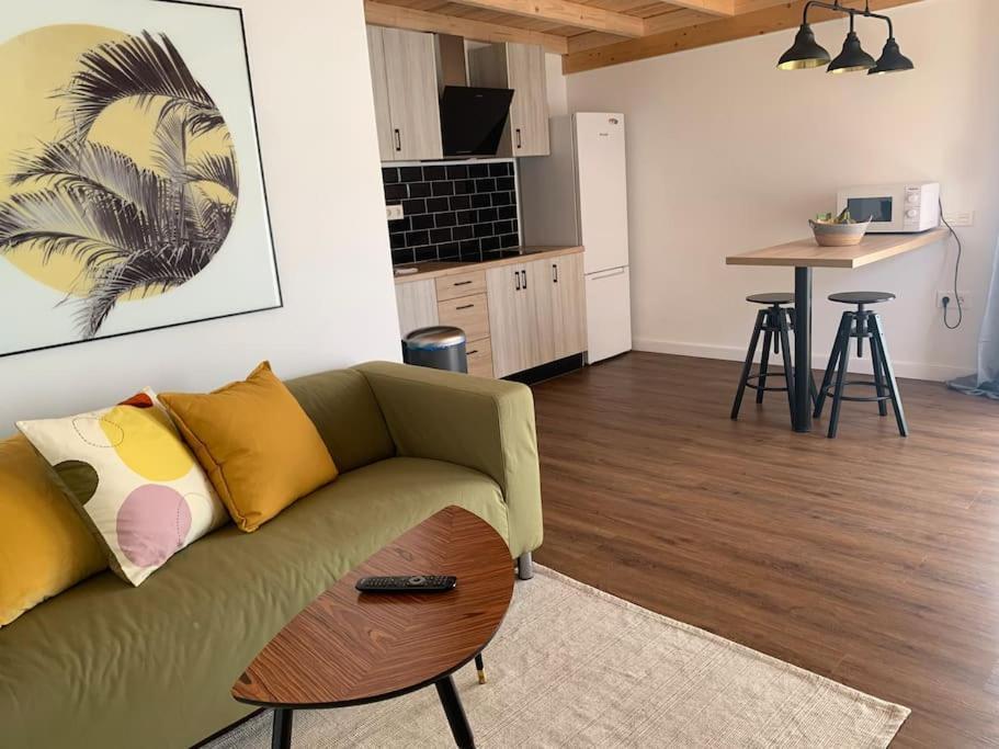 Moderna Casa De Invitados Con Terraza Y Piscina Corralejo Exterior foto